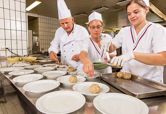 Ausbildung zur Fachkraft für Küche (m/w/d) Ausbildung zur Fachkraft für Küche (m/w/d)