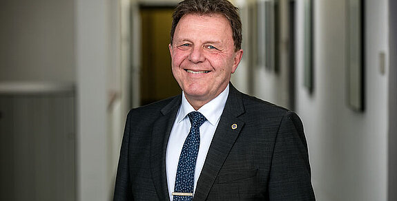 Klinikdirektor Horst Veile-Reiter