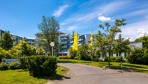 rehaklinik-bad-salzelmen-gebaude-ohne-person-2