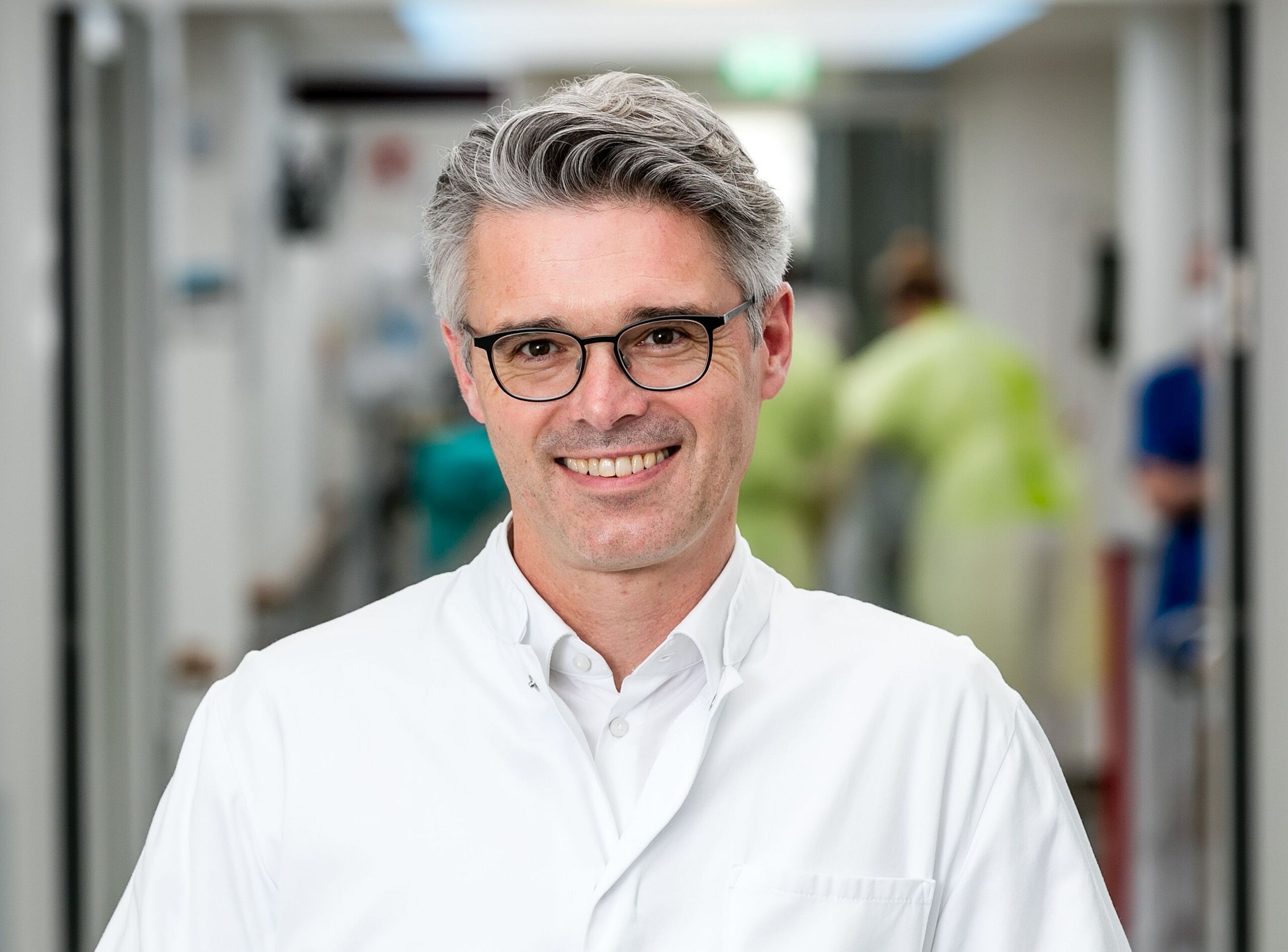 PD Dr. med. habil. Robert Scheubel Standortübergreifender Leiter Thoraxzentrum Fachkliniken Wangen/Klinikum Kempten Chefarzt der Klinik für Thoraxchirurgie, Fachkliniken Wangen
