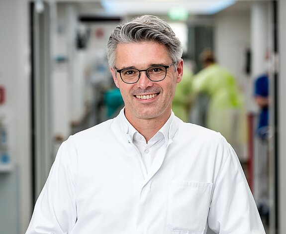 PD Dr. med. habil. Robert Scheubel Standortübergreifender Leiter Thoraxzentrum Fachkliniken Wangen/Klinikum Kempten Chefarzt der Klinik für Thoraxchirurgie, Fachkliniken Wangen