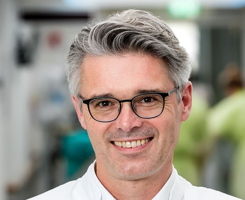 PD Dr. med. habil. Robert Scheubel Standortübergreifender Leiter Thoraxzentrum Fachkliniken Wangen/Klinikum Kempten Chefarzt der Klinik für Thoraxchirurgie, Fachkliniken Wangen