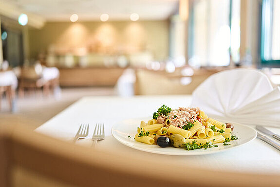 bad-saulgau-angerichtete-speisen