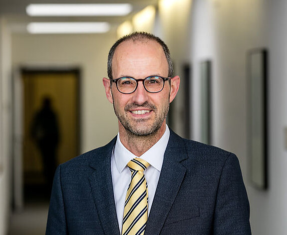 Chefarzt Herr Dr. med. Artur Hatzfeld