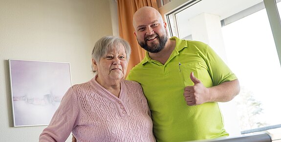 Physiotherapeut mit Ursel Kaiser.