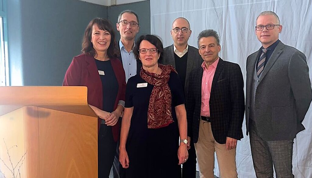 Dr. phil. Ivonne Rudolph, Dr. med. Kersten Borchert, Dr. med. Bettine Bilsing, Prof. Dr. med. Dimitrios Mougiakakos, Prof. Dr. med. Jörg Fahlke, Dr. med. Michael Ludwig (v.l.n.r.), fehlend: Prof. Dr. med. Holm Eggemann