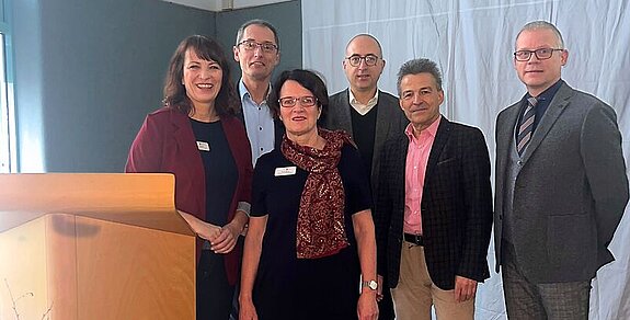 Dr. phil. Ivonne Rudolph, Dr. med. Kersten Borchert, Dr. med. Bettine Bilsing, Prof. Dr. med. Dimitrios Mougiakakos, Prof. Dr. med. Jörg Fahlke, Dr. med. Michael Ludwig (v.l.n.r.), fehlend: Prof. Dr. med. Holm Eggemann