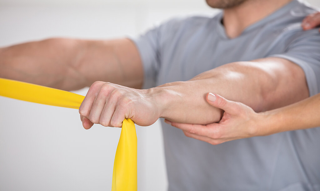 physiotherapie mit terraband