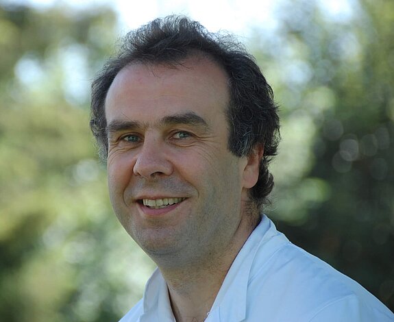 Portrait Dr. Dietmar Tscholl