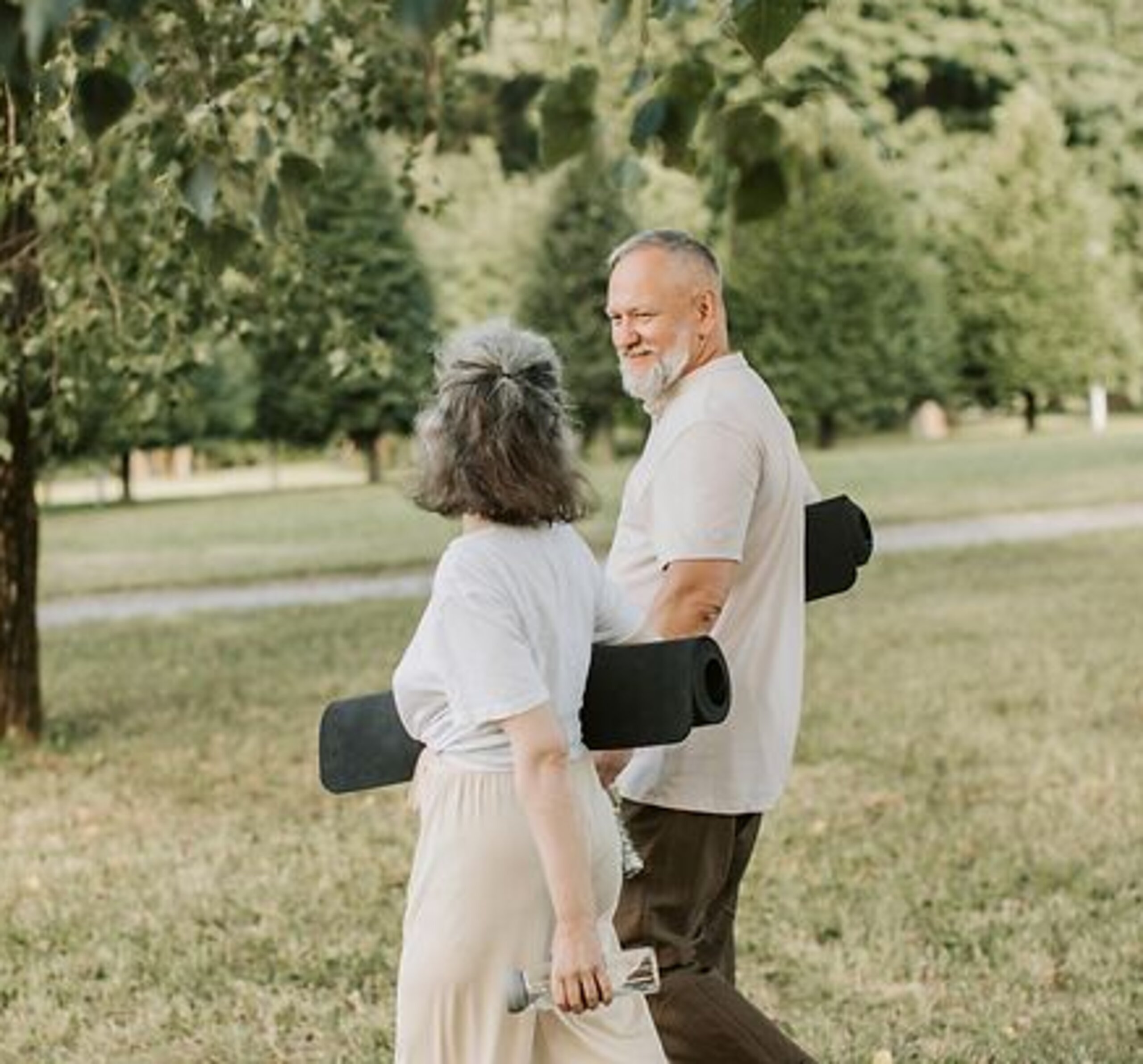 Patienten Outdoor mit Gymnastikmatte