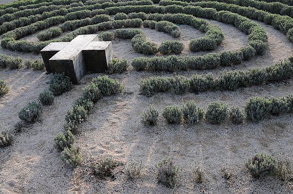 labyrint kreuz mit labyrint