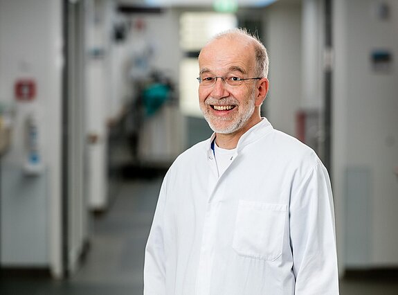 Portrait_Bernhard_Sorms,jpg Portrait vom Chefarzt der Klinik für Anästhesie und Intensivmedizin