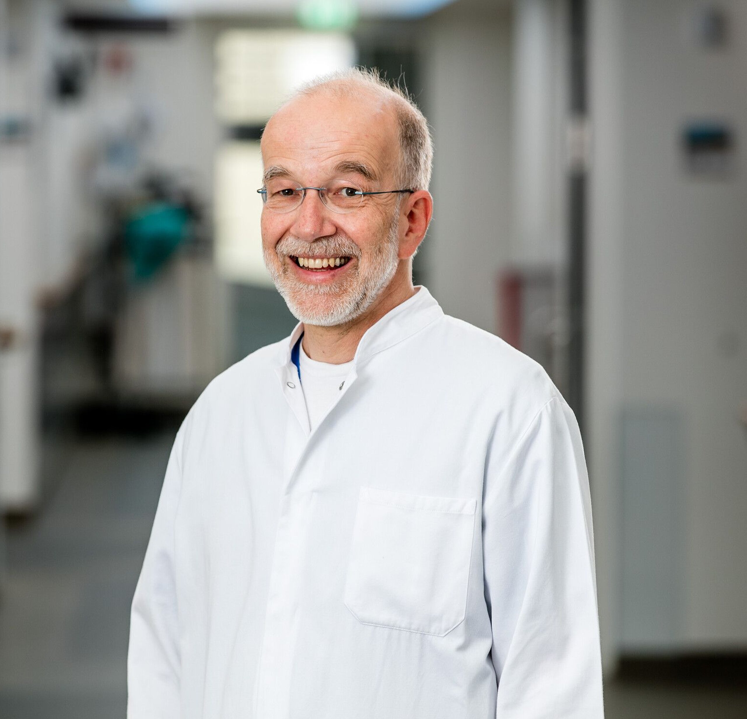 Portrait_Bernhard_Sorms,jpg Portrait vom Chefarzt der Klinik für Anästhesie und Intensivmedizin